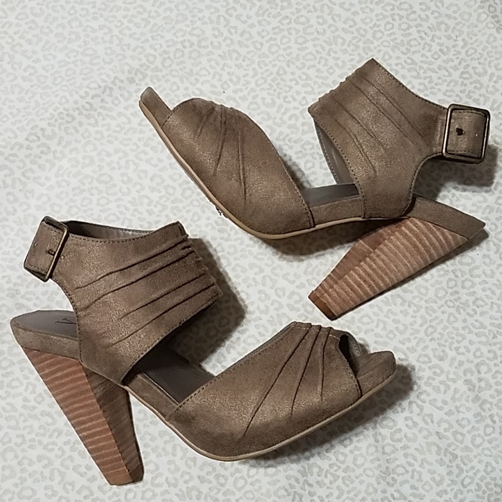 Cute Thick Open Toe Heels